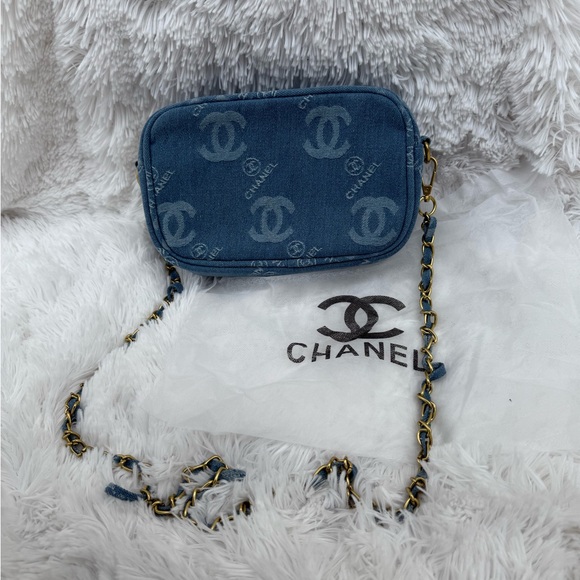 Chanel Blue Denim CC Crossbody Bag GWP purse with Dustbag NEW - Picture 3 of 12